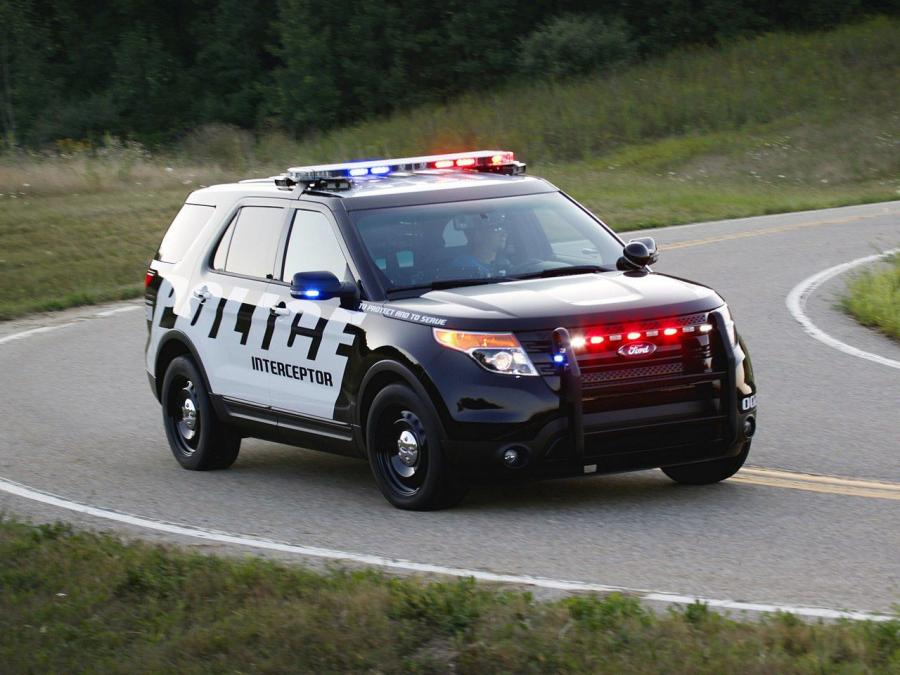  Ford Explorer Police Interceptor Utility 2010 года  (фото 1 из 13)